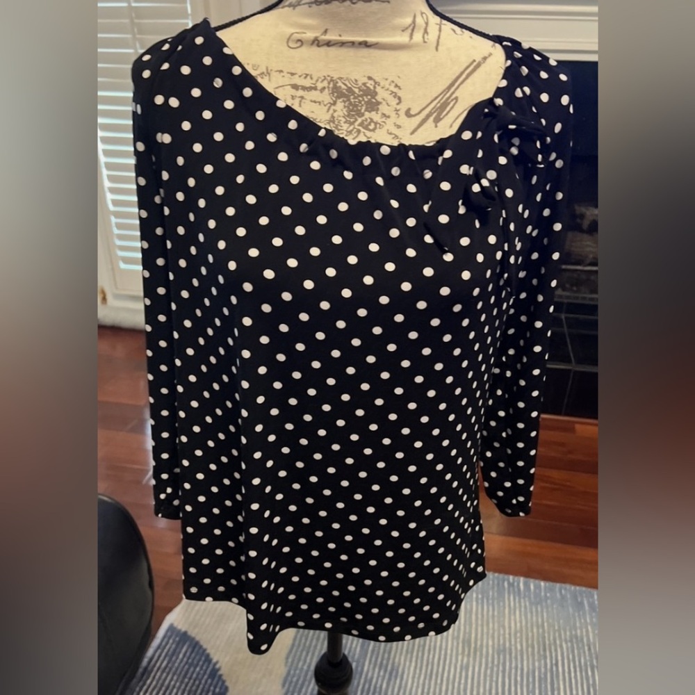 LIZ McCOY Navy and White Polka Dot Blouse